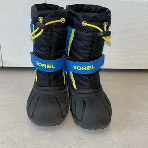 Kids SOREL winter boots worn for only one season